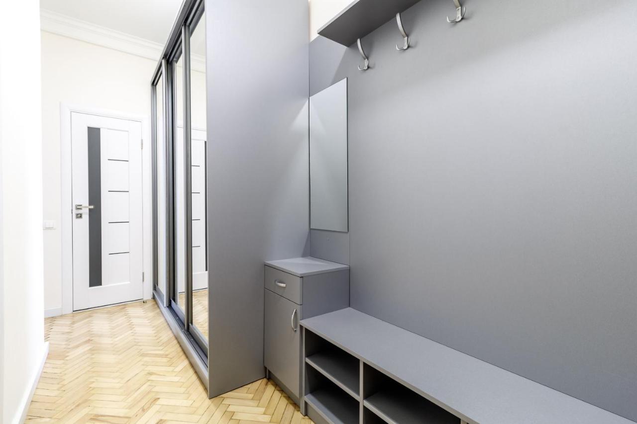 Inshiapartments On Liberty Avenue Lviv Exteriör bild